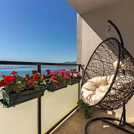 Cozy With A Beautiful View Appartamento *