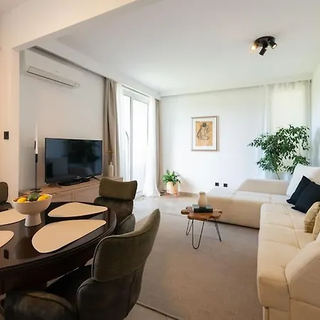 Cozy With A Beautiful View Appartamento